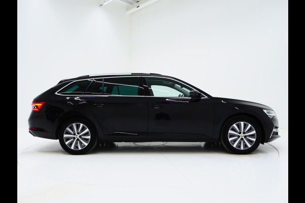 Škoda Superb Combi 1.4 TSI iV 218PK Style | Panoramadak | Adaptive Cruise | Camera | Memory | Virtual | DAB | Carplay