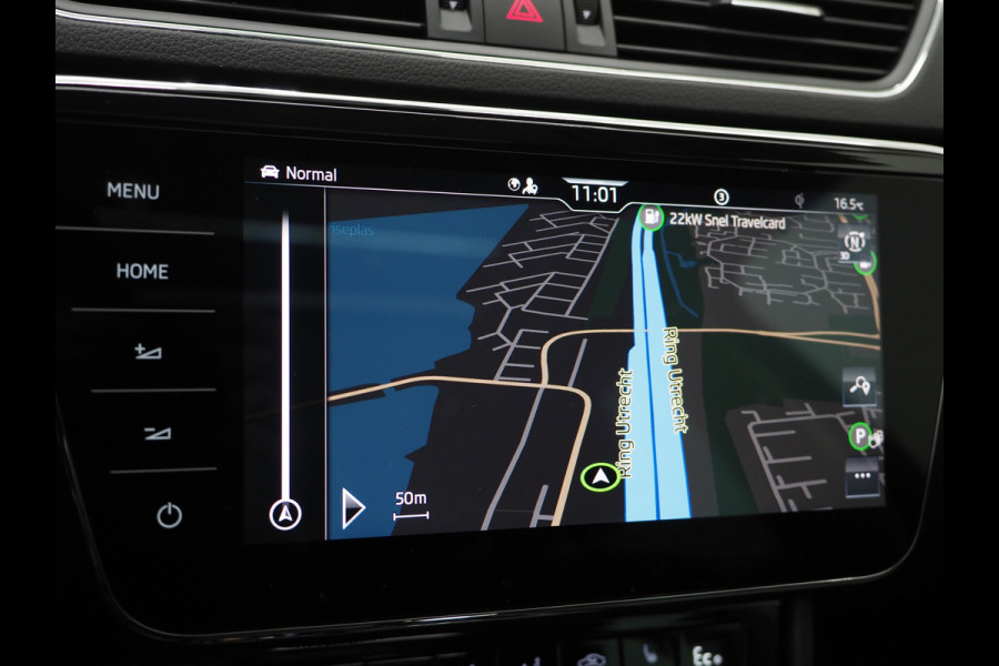 Škoda Superb Combi 1.4 TSI iV 218PK Style | Panoramadak | Adaptive Cruise | Camera | Memory | Virtual | DAB | Carplay