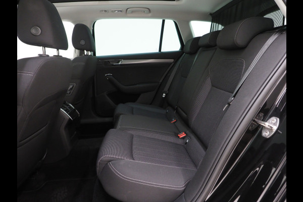 Škoda Superb Combi 1.4 TSI iV 218PK Style | Panoramadak | Adaptive Cruise | Camera | Memory | Virtual | DAB | Carplay