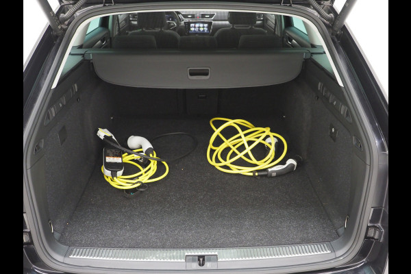 Škoda Superb Combi 1.4 TSI iV 218PK Style | Panoramadak | Adaptive Cruise | Camera | Memory | Virtual | DAB | Carplay
