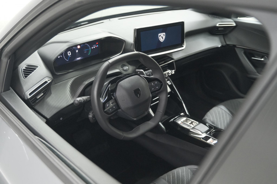 Peugeot 2008 Hybrid 145 e-DCS6 Allure | 360 Camera | Adaptieve Cruise Control | Dodehoekdetectie | Navigatie