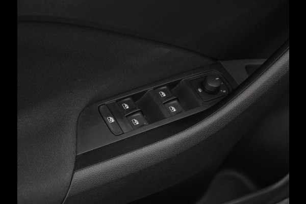 Škoda Kamiq 1.0 TSI 110pk DSG Dynamic | Navigatie | Apple Carplay/Android Auto | Camera | Adaptive Cruise Control | Stoelverwarming | Ledverlichting