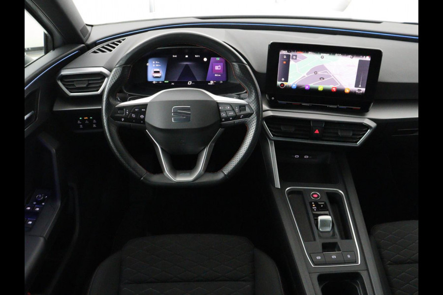 Seat Leon 1.4 TSI eHybrid PHEV FR | Trekhaak | Adaptive cruise | Carplay | Sfeerverlichting | Navigatie | Side Assist | Parkeerhulp | Full LED | Bluetooth | PHEV | Plug In