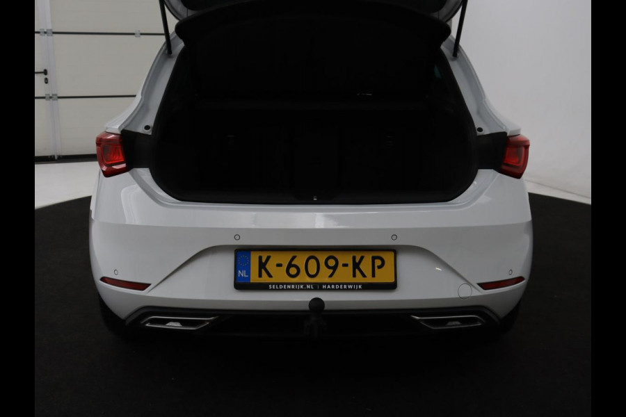 Seat Leon 1.4 TSI eHybrid PHEV FR | Trekhaak | Adaptive cruise | Carplay | Sfeerverlichting | Navigatie | Side Assist | Parkeerhulp | Full LED | Bluetooth | PHEV | Plug In