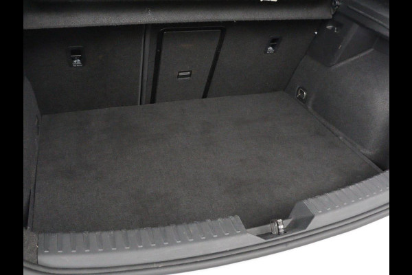 Seat Leon 1.4 TSI eHybrid PHEV FR | Trekhaak | Adaptive cruise | Carplay | Sfeerverlichting | Navigatie | Side Assist | Parkeerhulp | Full LED | Bluetooth | PHEV | Plug In