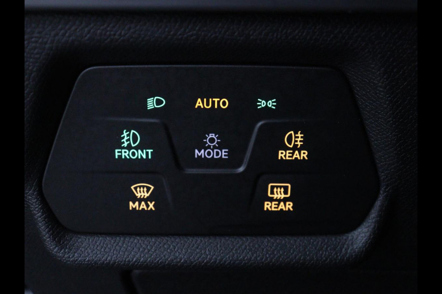 Seat Leon 1.4 TSI eHybrid PHEV FR | Trekhaak | Adaptive cruise | Carplay | Sfeerverlichting | Navigatie | Side Assist | Parkeerhulp | Full LED | Bluetooth | PHEV | Plug In