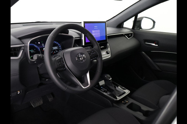Toyota Corolla Cross Hybrid 140 Dynamic | Stuur-/ & Stoelverwarming | Parkeersensoren | Dodehoek detectie | Elektrische kofferbak