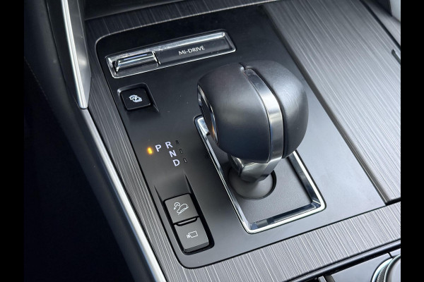 Mazda CX-80 2.5 e-SkyActiv PHEV Homura Plus 6p. 7 PERSOONS| ELEK. ACHTERKLEP | PANO| HEAD-UP | DODE HOEK| ADAPTIVE. CRUISE | ACHTERBANK VERWARMD |BOSE | SUPER COMPLEET!