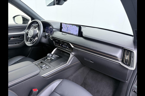 Mazda CX-80 2.5 e-SkyActiv PHEV Homura Plus 6p. 7 PERSOONS| ELEK. ACHTERKLEP | PANO| HEAD-UP | DODE HOEK| ADAPTIVE. CRUISE | ACHTERBANK VERWARMD |BOSE | SUPER COMPLEET!