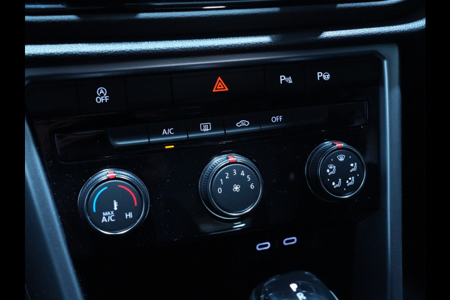 Volkswagen T-Roc 1.5 TSI 150pk DSG Life 75 Edition Navigatie via App Camera PDC Trekhaak Android 169