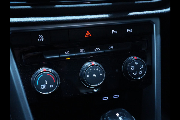 Volkswagen T-Roc 1.5 TSI 150pk DSG Life 75 Edition Navigatie via App Camera PDC Trekhaak Android 169