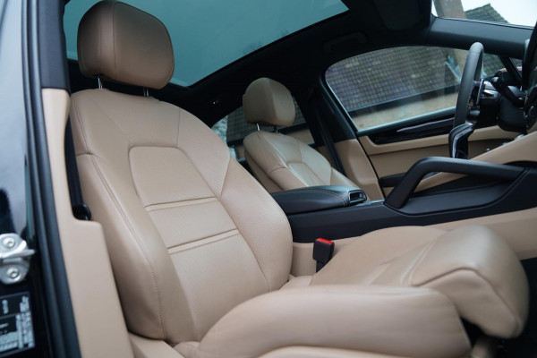 Porsche Cayenne Coupé 3.0 E-Hybrid Platinum Edition | Sport Design | Massage | Adaptieve cruise | Dealer onderhouden | 22 inch |