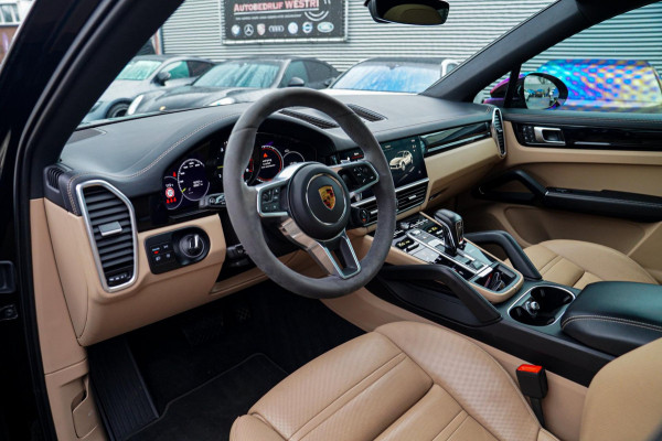 Porsche Cayenne Coupé 3.0 E-Hybrid Platinum Edition | Sport Design | Massage | Adaptieve cruise | Dealer onderhouden | 22 inch |