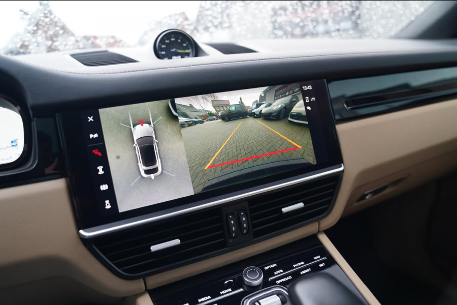 Porsche Cayenne Coupé 3.0 E-Hybrid Platinum Edition | Sport Design | Massage | Adaptieve cruise | Dealer onderhouden | 22 inch |