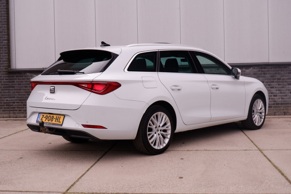 Seat Leon Sportstourer 1.5 eTSI Xcellence M-Hybrid | LED | Panorama | Elek. Trekhaak | Carplay | Navi | Sfeerverl. | Camera