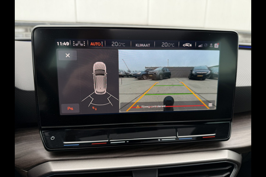 Seat Leon Sportstourer 1.5 eTSI Xcellence M-Hybrid | LED | Panorama | Elek. Trekhaak | Carplay | Navi | Sfeerverl. | Camera