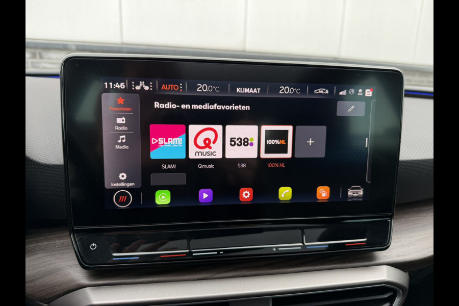 Seat Leon Sportstourer 1.5 eTSI Xcellence M-Hybrid | LED | Panorama | Elek. Trekhaak | Carplay | Navi | Sfeerverl. | Camera