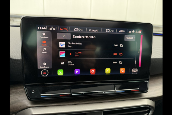 Seat Leon Sportstourer 1.5 eTSI Xcellence M-Hybrid | LED | Panorama | Elek. Trekhaak | Carplay | Navi | Sfeerverl. | Camera