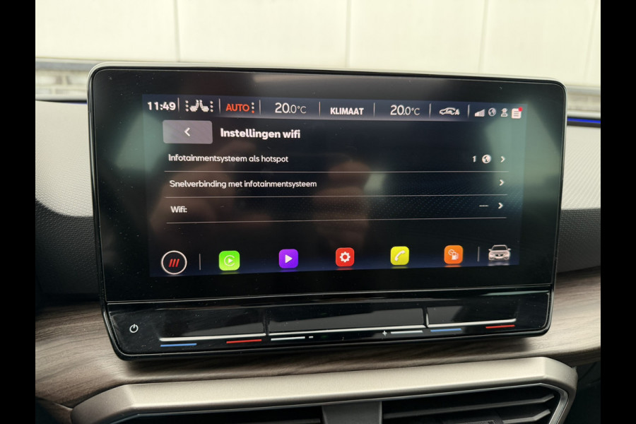 Seat Leon Sportstourer 1.5 eTSI Xcellence M-Hybrid | LED | Panorama | Elek. Trekhaak | Carplay | Navi | Sfeerverl. | Camera
