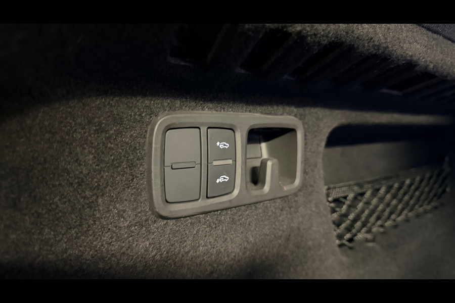 Audi Q8 55 TFSI e quattro |3X S Line|ABT|PANO|SOFTCLOSE|B&O|360CAM|DEALER ONDERHOUDEN| LUCHTVERING |23 INCH|PLUG IN|340PK|BOMVOL!