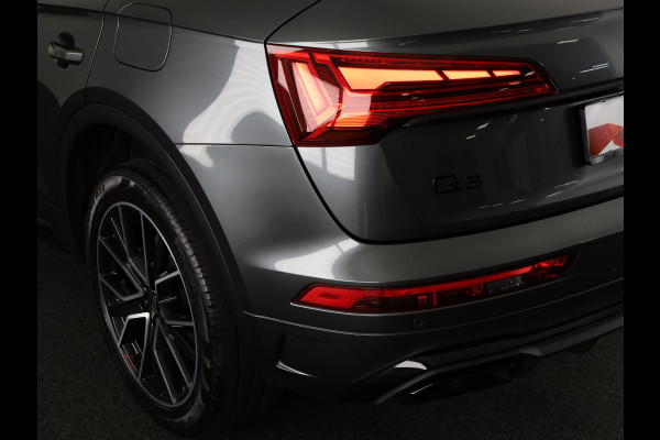 Audi Q5 50 TFSI e S edition 299 pk S-tronic | Navigatie | Panoramadak | Parkeersensoren | Achteruitrijcamera | Stoelverwarming |