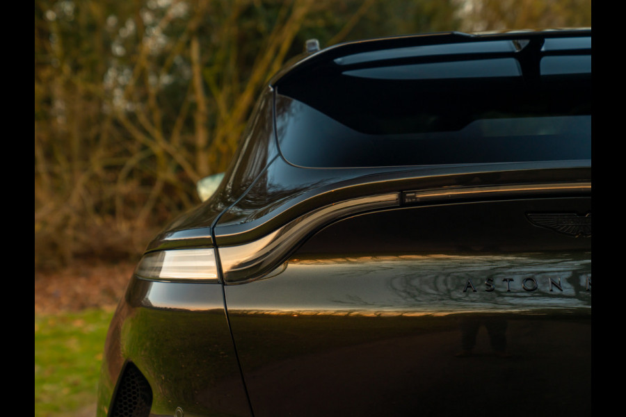 Aston Martin DBX 707 4.0 V8 Facelift | Minotaur Green | Copper Tan interieur | Briljant!