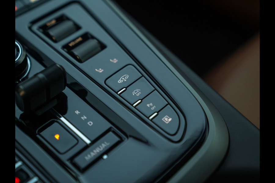 Aston Martin DBX 707 4.0 V8 Facelift | Minotaur Green | Copper Tan interieur | Briljant!