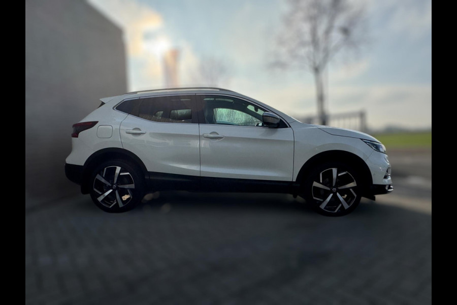 Nissan QASHQAI 1.2 Tekna 360 CAMERA / STOELVERW. / PANO / NAVI / PDC / TREKHAAK / HALF LEDER / CRUISE / ECC / ELEKTR INKL SPIEG