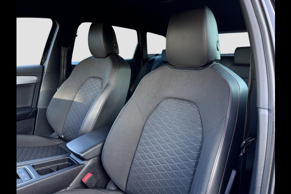 Seat Leon Sportstourer 1.0 eTSI FR | Carplay | Virtual | DAB+ | Navi | Sfeerverlichting | Dealer onderhouden | Allseason banden