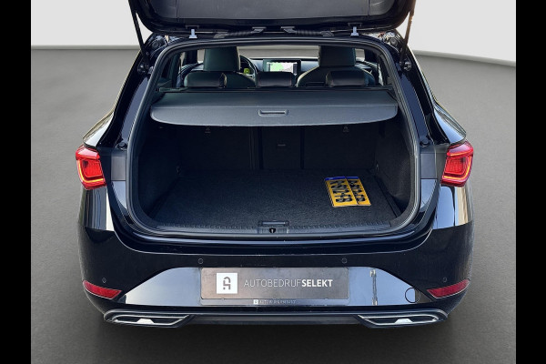 Seat Leon Sportstourer 1.0 eTSI FR | Carplay | Virtual | DAB+ | Navi | Sfeerverlichting | Dealer onderhouden | Allseason banden
