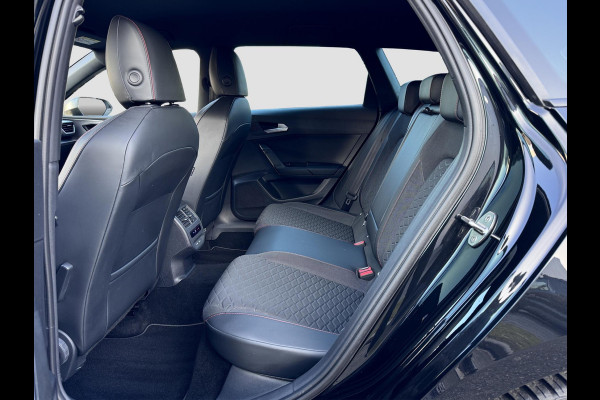 Seat Leon Sportstourer 1.0 eTSI FR | Carplay | Virtual | DAB+ | Navi | Sfeerverlichting | Dealer onderhouden | Allseason banden