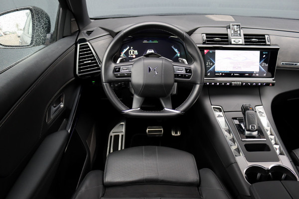 DS 7 Crossback E-Tense 4x4 Louvre | Performance Line | Adaptive Cruise Control | Panoramadak | Massage | Memory | Focal Audio | Stoelventilatie | Surround Camera | Verwarmde Voorruit | Leder |
