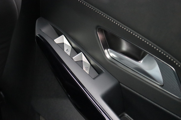 DS 7 Crossback E-Tense 4x4 Louvre | Performance Line | Adaptive Cruise Control | Panoramadak | Massage | Memory | Focal Audio | Stoelventilatie | Surround Camera | Verwarmde Voorruit | Leder |