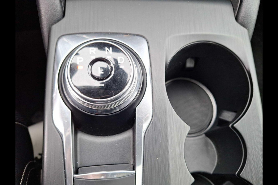 Ford Kuga 2.5 PHEV Vignale 225pk | Wegklapbare trekhaak | Panoramadak | Head up Display | Winterpack | Memory Seats