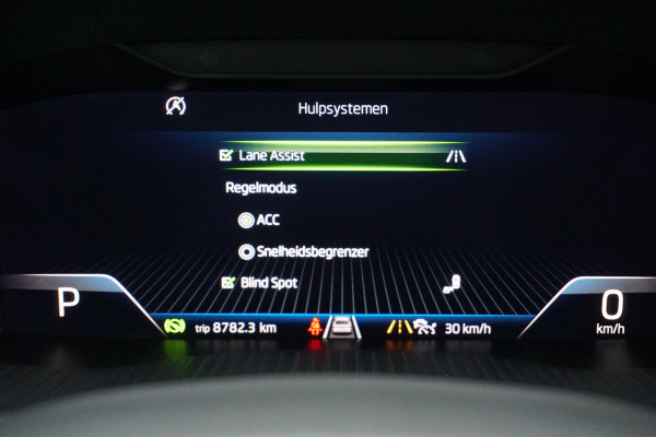 Škoda Kodiaq 1.5 TSI Black Edition 7p. + DEALER ONDERHOUDEN / PANO / DODEHOEK DETECTIE