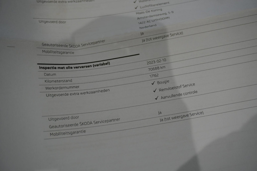 Škoda Kodiaq 1.5 TSI Black Edition 7p. + DEALER ONDERHOUDEN / PANO / DODEHOEK DETECTIE