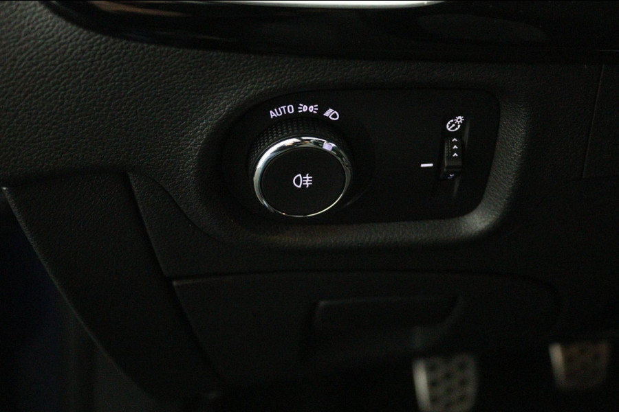 Opel Astra Sports Tourer 1.2 Elegance*ECC*CRUISE*NAVI*HAAK*CAMERA*CARPLAY*