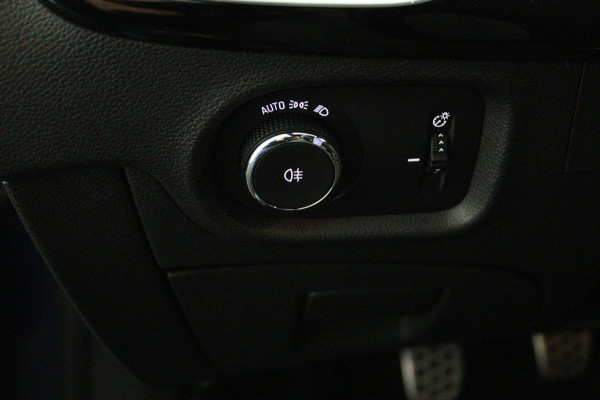 Opel Astra Sports Tourer 1.2 Elegance*ECC*CRUISE*NAVI*HAAK*CAMERA*CARPLAY*