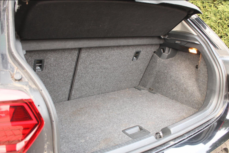 Volkswagen Polo 1.0 TSI Comfortline Business Carplay AdaptiveCruise NwModel !!NIEUWBINNEN!!