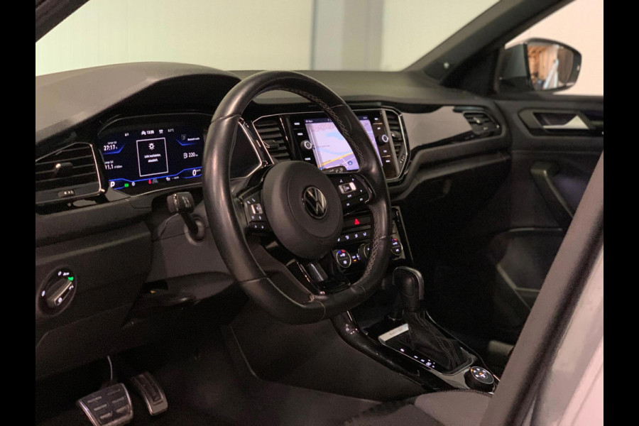 Volkswagen T-Roc 2.0 TSI 4Motion R | AKRAPOVIC | KAMELEON FOLIE | PANO | BEATS AUDIO