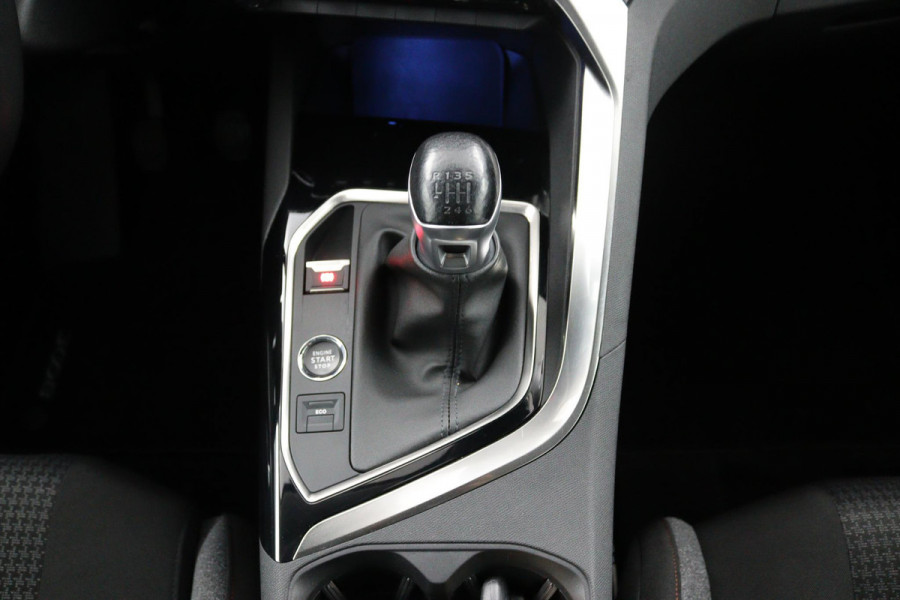 Peugeot 3008 1.2*FACELIFT*CARPLAY*NAVI*CRUISE*ECC*HAAK*CAM*LED*