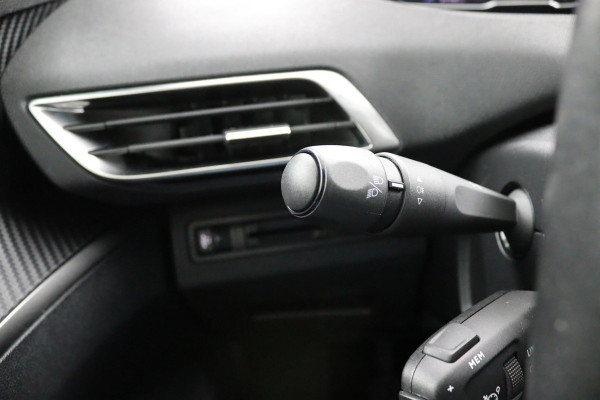 Peugeot 3008 1.2*FACELIFT*CARPLAY*NAVI*CRUISE*ECC*HAAK*CAM*LED*