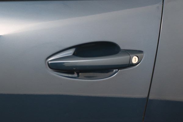 Peugeot 3008 1.2*FACELIFT*CARPLAY*NAVI*CRUISE*ECC*HAAK*CAM*LED*