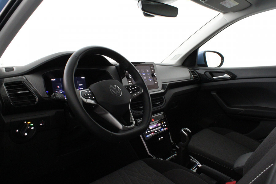 Volkswagen T-Cross 1.0 TSI Life Edition Achteruitrijcamera/Keyless/Clear Blue Metallic/Adaptive cruise control...