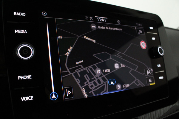 Volkswagen T-Cross 1.0 TSI Life Edition Achteruitrijcamera/Keyless/Clear Blue Metallic/Adaptive cruise control...