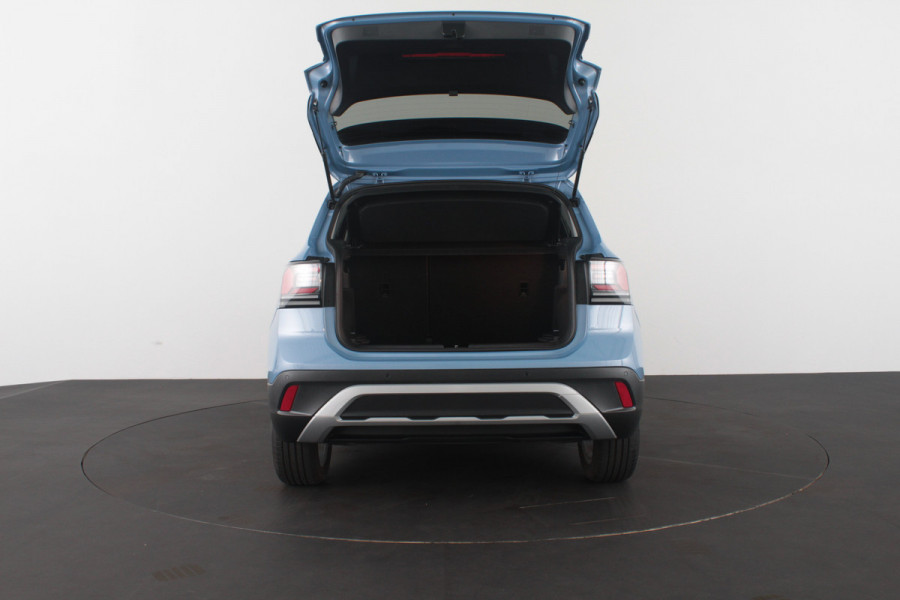 Volkswagen T-Cross 1.0 TSI Life Edition Achteruitrijcamera/Keyless/Clear Blue Metallic/Adaptive cruise control...