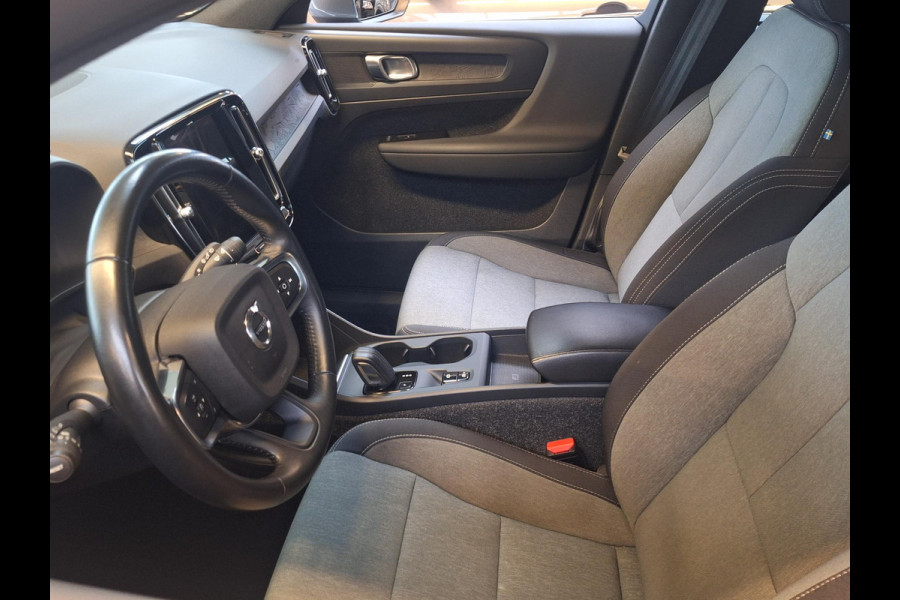 Volvo XC40 1.5 T4 Recharge R-Design Expression | Adaptive CC | Climate | Blindspot | Navi | Camera |