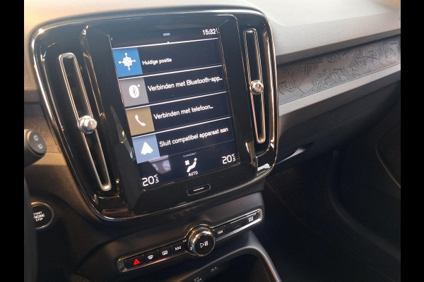 Volvo XC40 1.5 T4 Recharge R-Design Expression | Adaptive CC | Climate | Blindspot | Navi | Camera |
