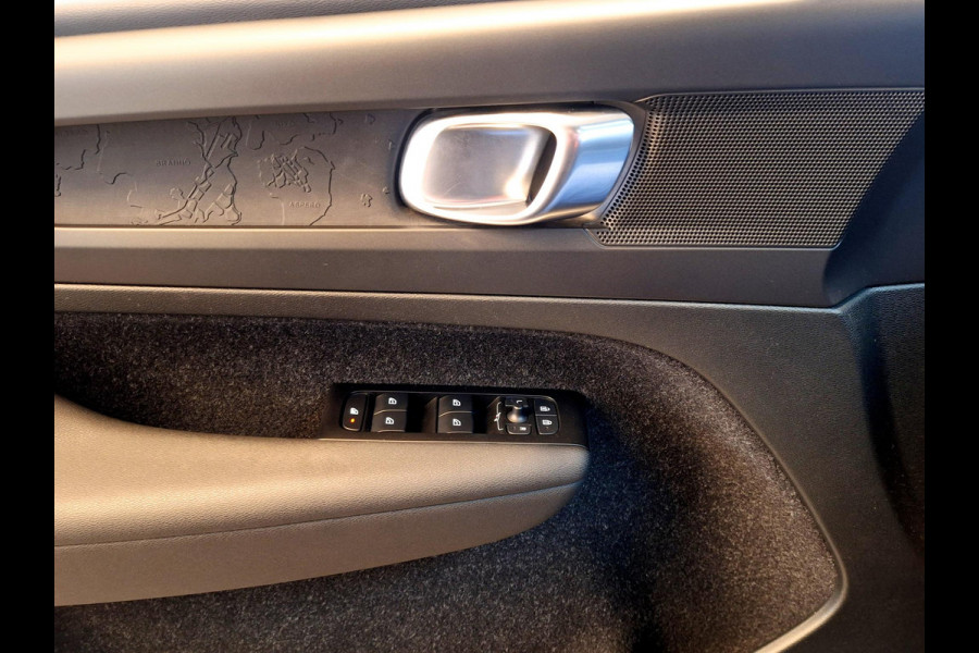 Volvo XC40 1.5 T4 Recharge R-Design Expression | Adaptive CC | Climate | Blindspot | Navi | Camera |