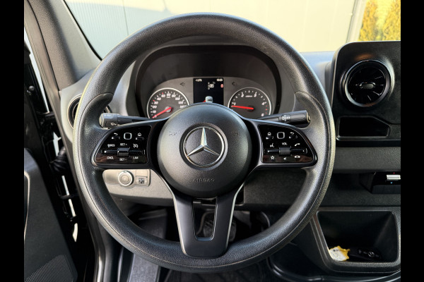 Mercedes-Benz Sprinter 314 CDI 143 PK AUTOMAAT RWD 3.5T / L2H1 / HENDI KRAAN / 3.5T TREKHAAK / CAMERA / BLINDSPOT / 3-ZITS